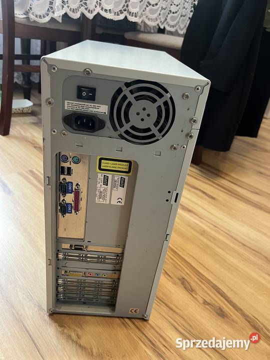 Zabytkowy komputer PC Bluechip Intel Pentium II Brzana