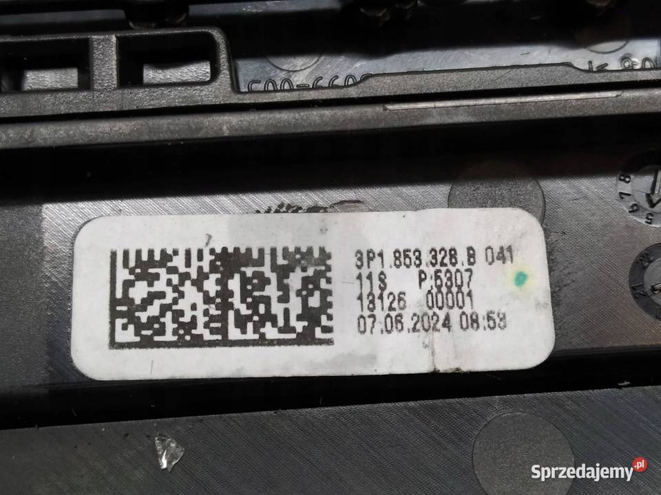 KRATKI NAWIEWU ŚRODKOWA DESKI DEKOR Skoda Superb sprzedam