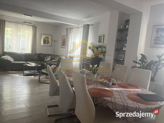 Dom wolnostojący Książenice 300m2