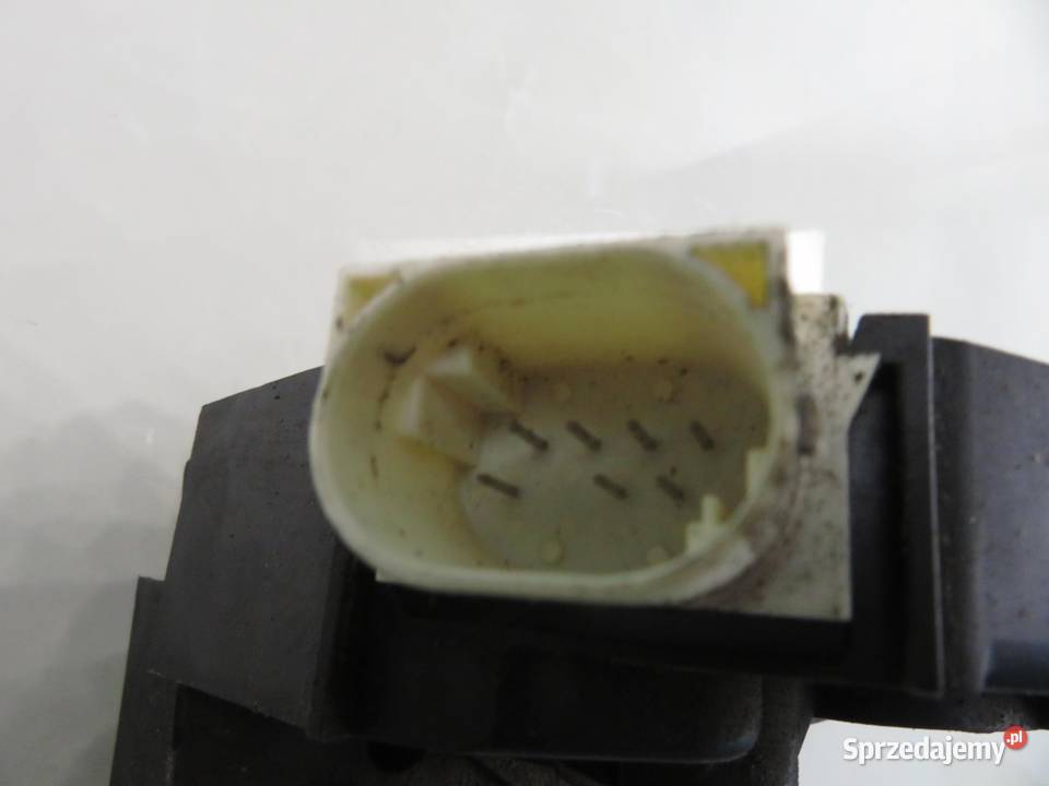 ZAMEK LEWY TYLNY LAND ROVER FREELANDER L314