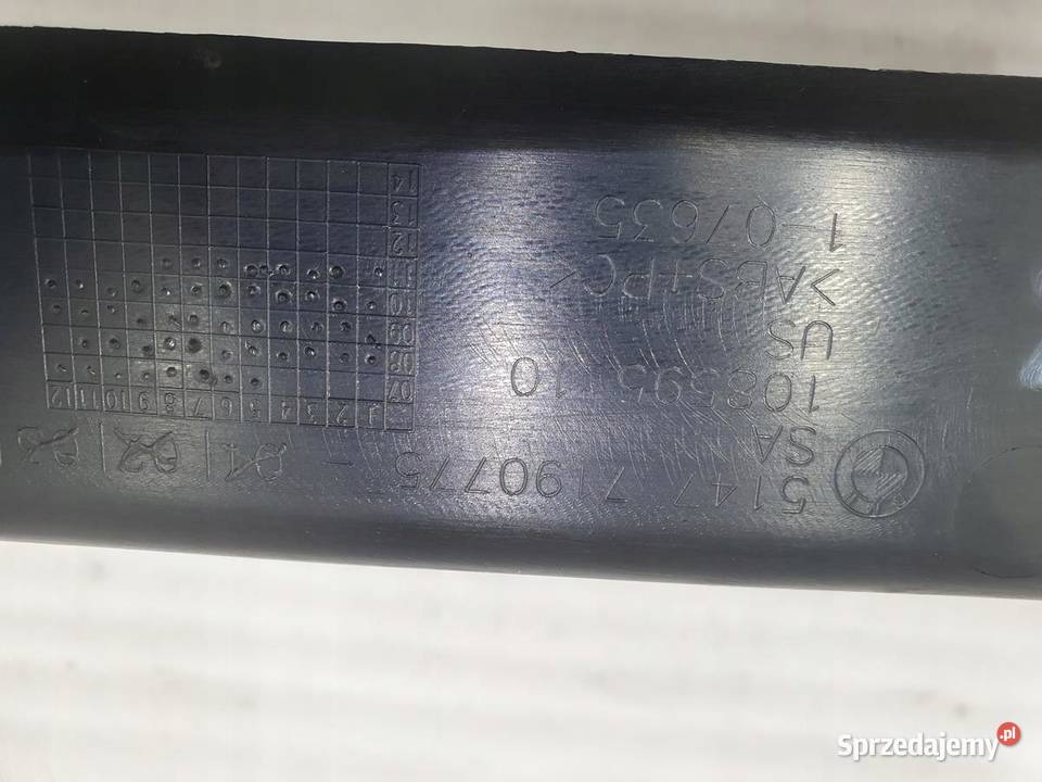 OSŁONA KLAPY BAGAŻNIKA LEWA 7190775 BMW E71 X6 Osłony i zaślepki