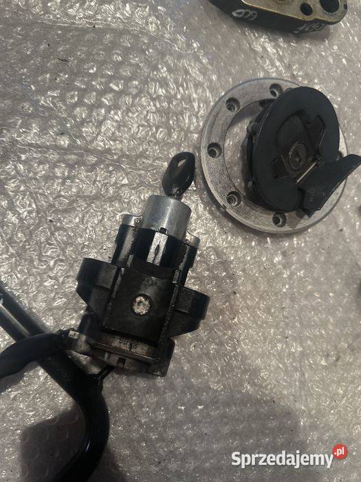 Stacyjka korek wlewu zamek Suzuki Gsxf 600 750