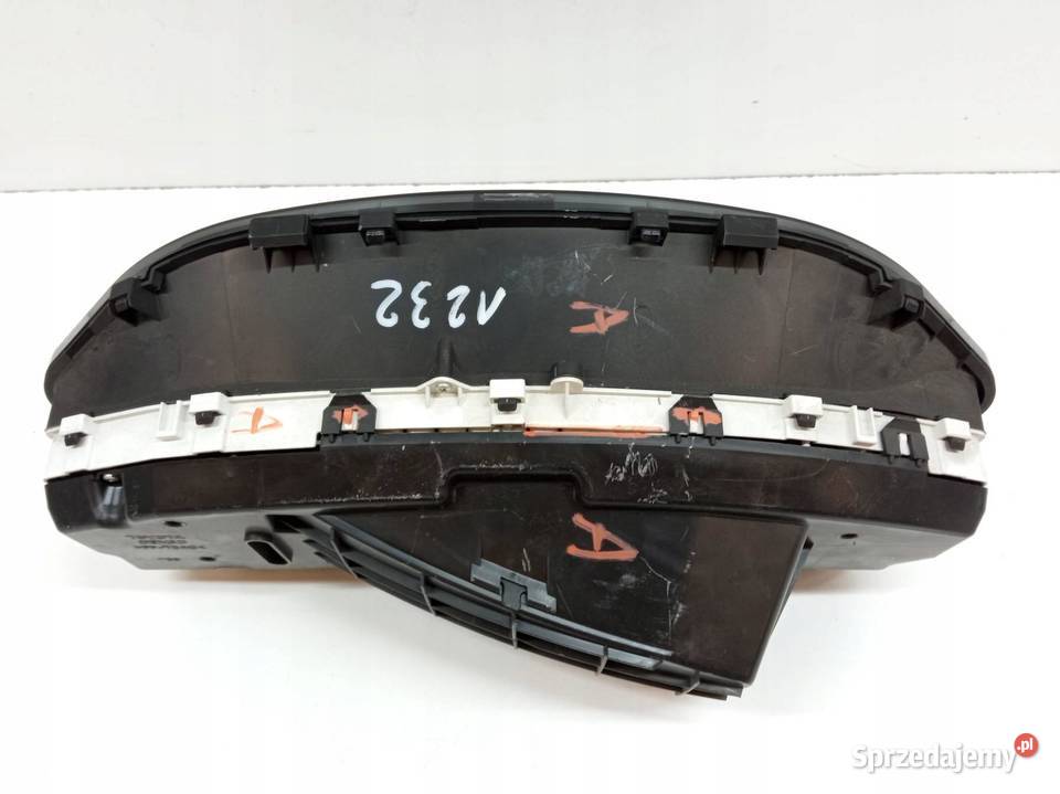 LICZNIK EU 838000DJ00 13 B Toyota Yaris II