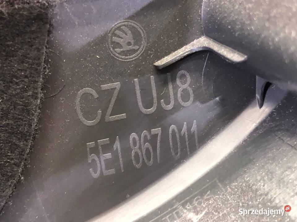 BOCZEK DRZWI LEWY PRZÓD SKODA OCTAVIA III Kombi