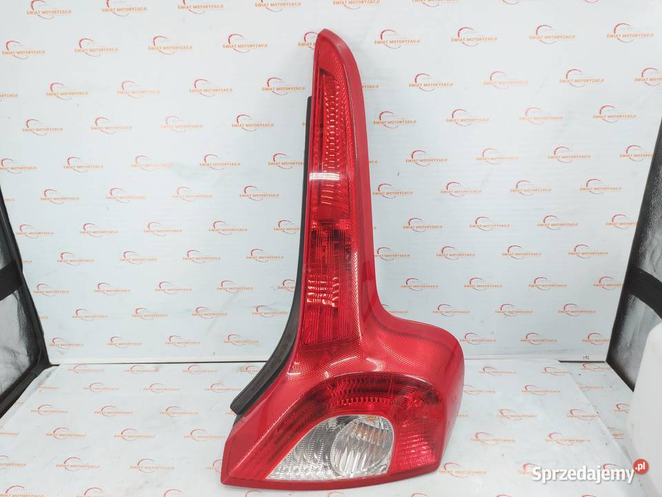 VOLVO C30 12r lampa prawa tył 31213914 osobowe Kielce