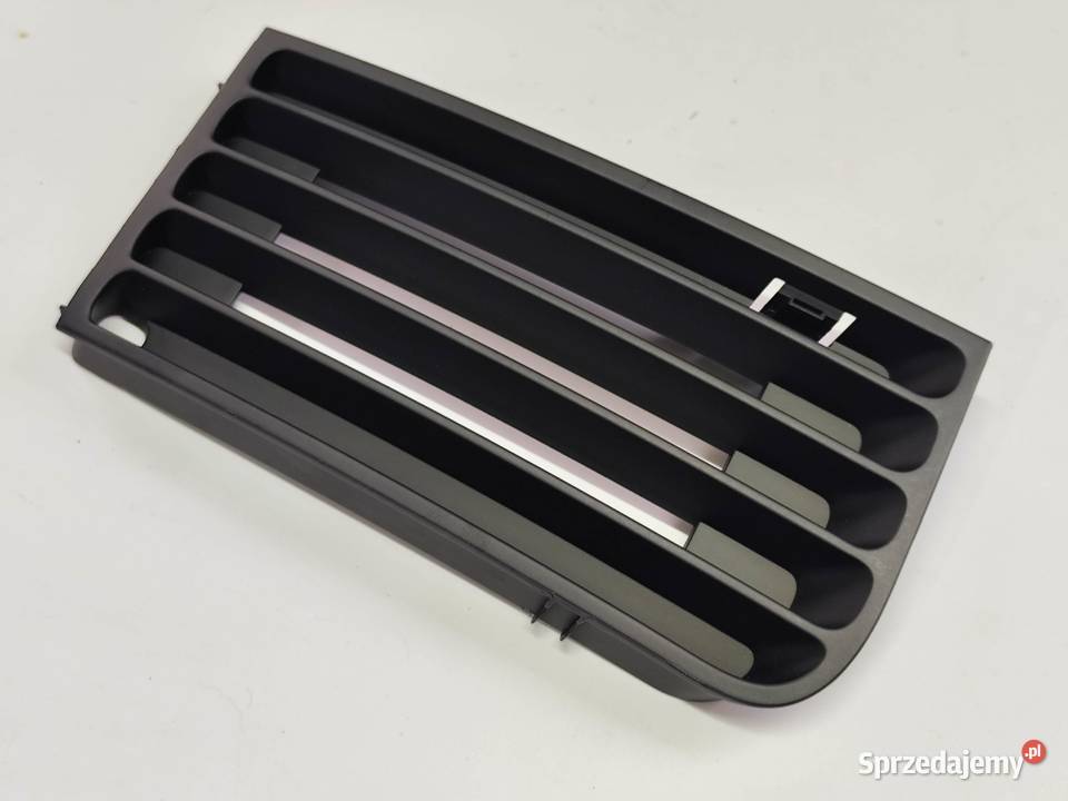 AUDI A8 D2 9902r LIFT KRATKA OSŁONA HALOGEN Wolsztyn