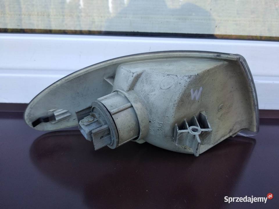 Ford Mondeo MK1 kierunkowskaz kierunek migacz osobowe Kierunkowskazy Sieradz