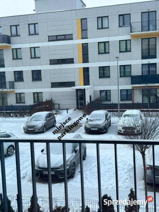 Wynajmę 2 pokojowe mieszkanie z balkonem