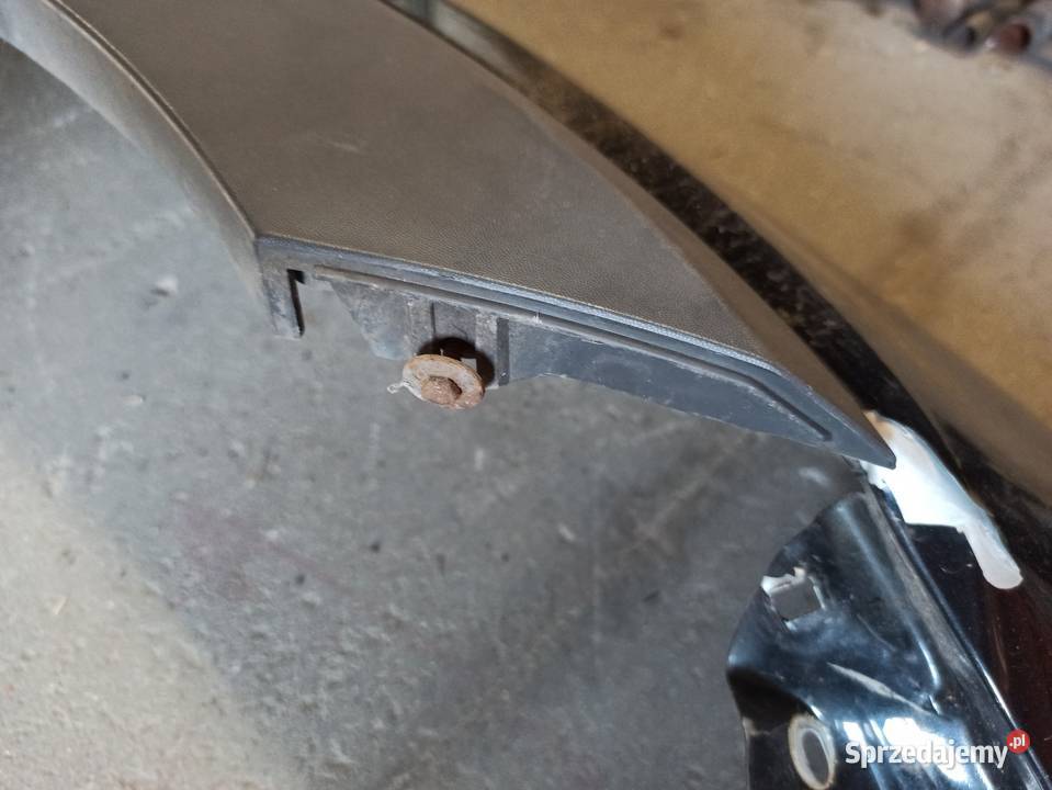 Listwa błotnika prawa Chevrolet Captiva Lift Rok produkcji 2011 Błotniki Dębica