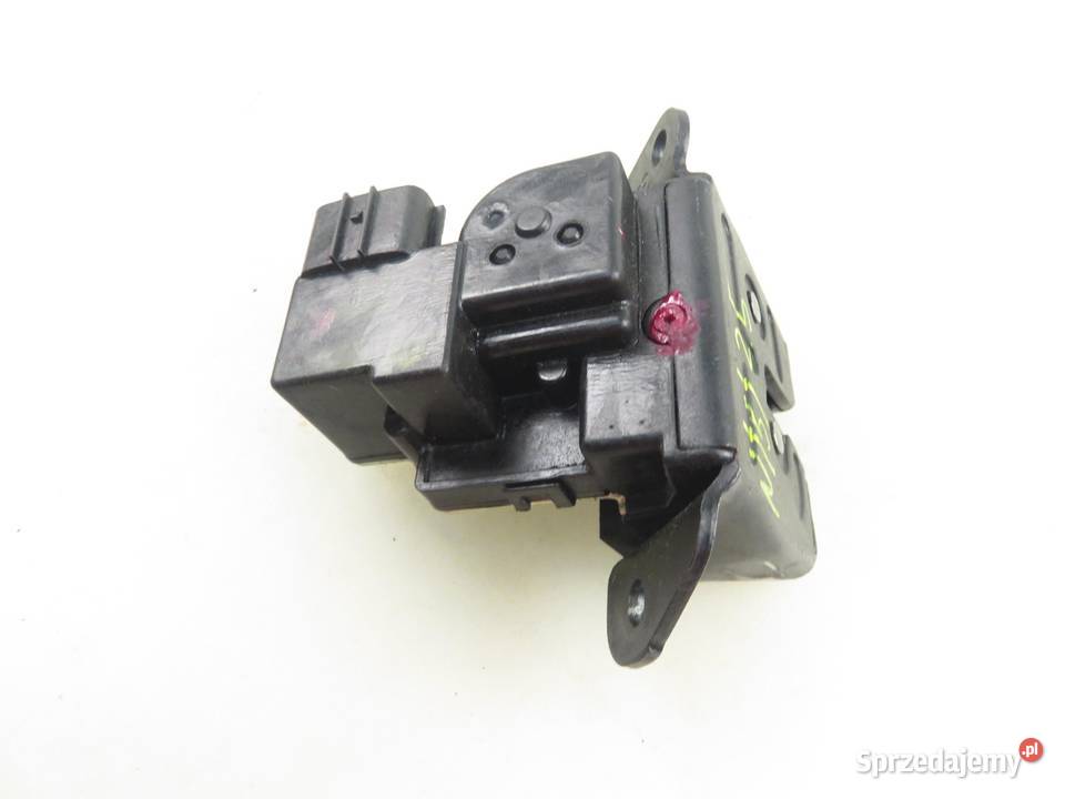 ZAMEK KLAPY HYUNDAI ix35 812301H300 małopolskie