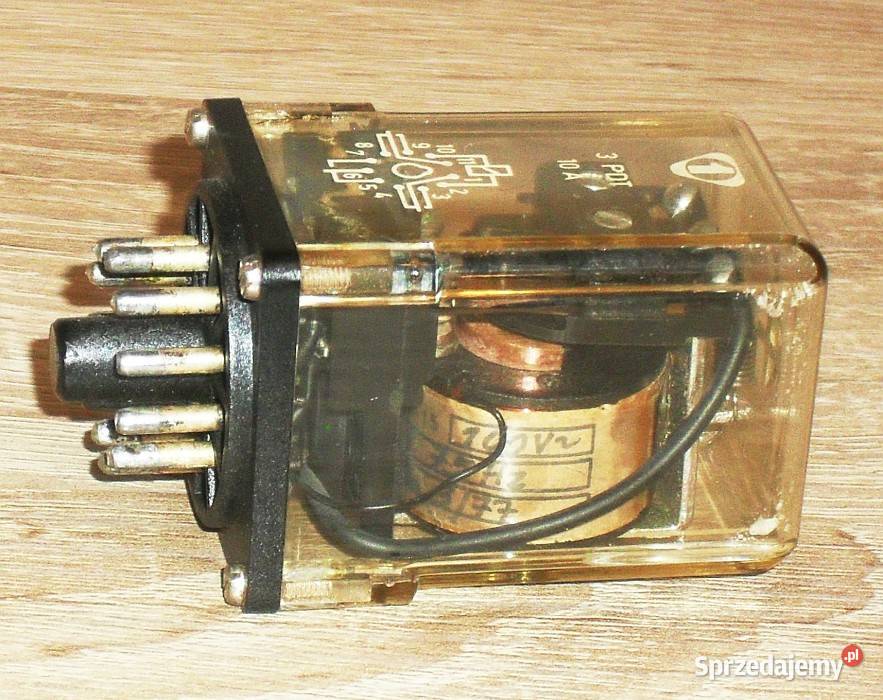 Przekaźnik R15 3PDT 10 A 250 VAC cewka 100 VAC