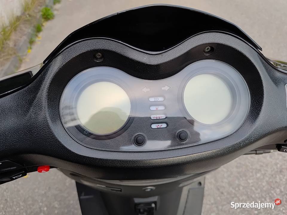 Skuter Zipp Quantum 503 2T 45 Nowy kupiony w polskim salonie Nowa Karczma