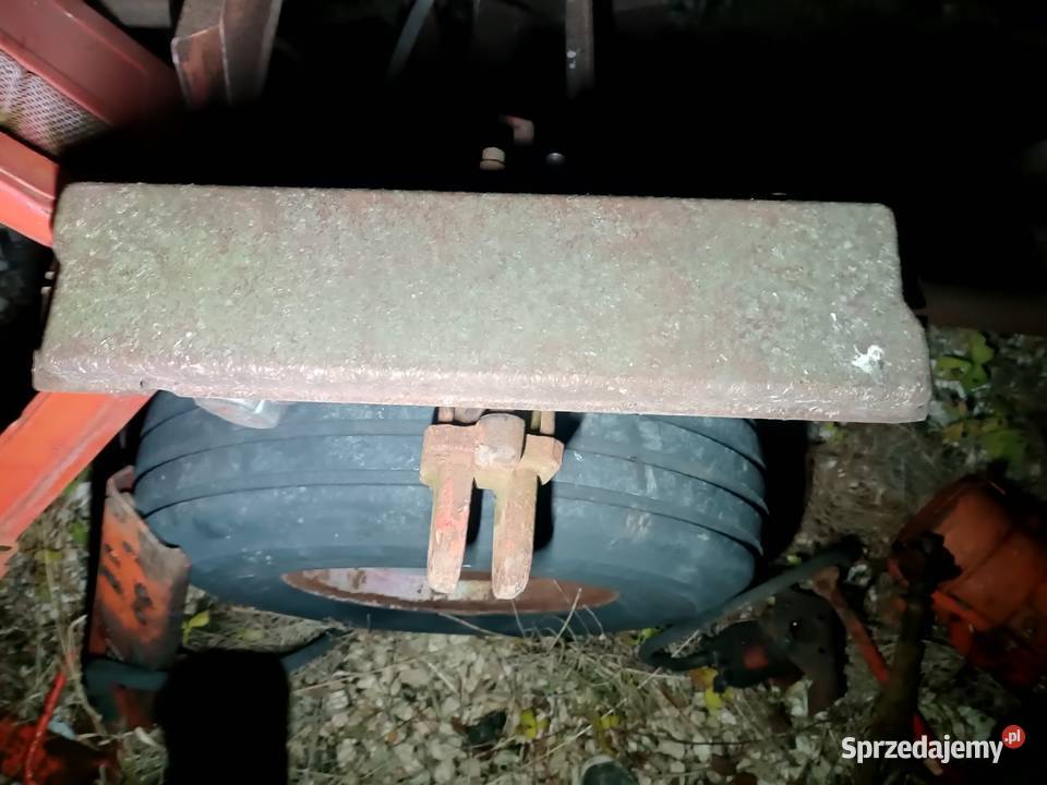 Pokrywa akumulatorów t25 władimirec rusek Pozostałe Busko-Zdrój