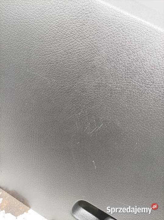 SCHOWEK PRAWY PASAŻERA EU MercedesBenz CLAklasa Schowki, półki