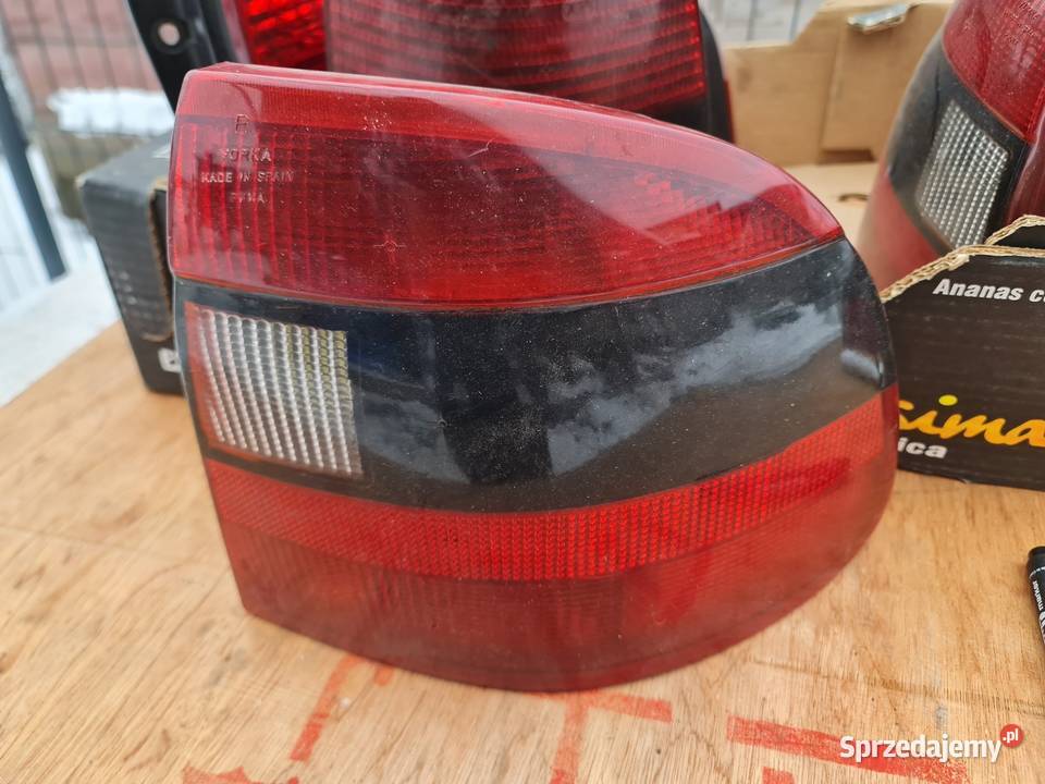 Opel astra f lampa prawy tył Oświetlenie
