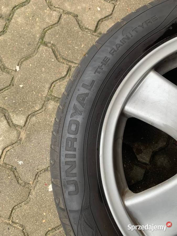 4xoryginalne felgi 4 letnie opony osobowe