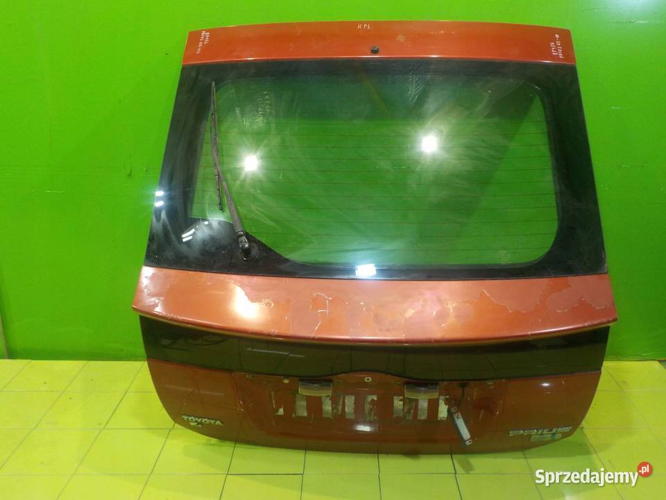 TOYOTA PRIUS II 06r HB 5D klapa tyl kompletna Klapy bagażnika Suków