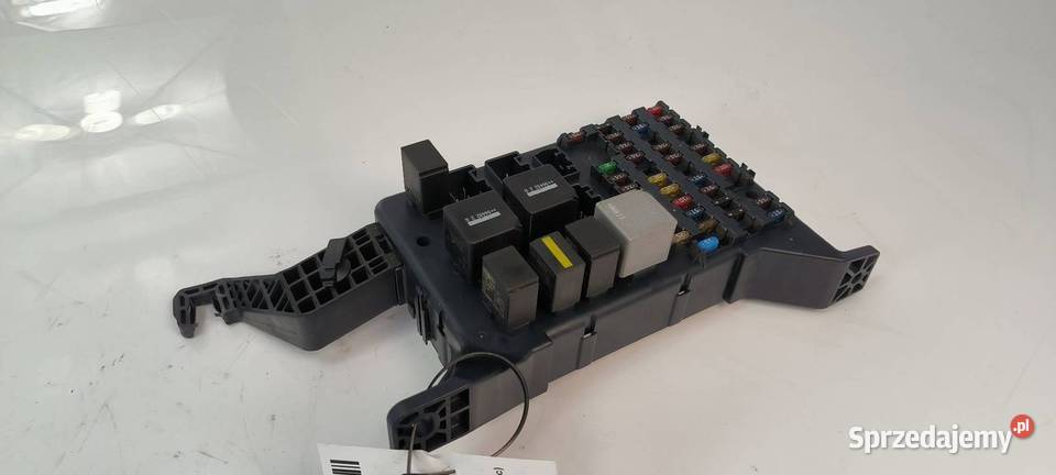 SKRZYNKA BEZPIECZNIKÓW FORD MONDEO MK3 Lipno