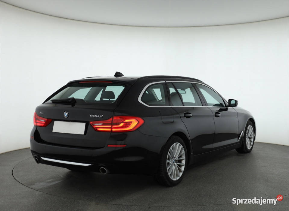BMW 5 520d xDrive 140KM Piaseczno