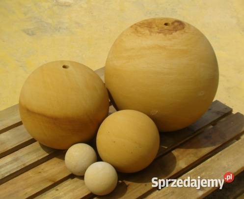 Kule wykonane z kamienia naturalnego piaskowca Kamienna Góra