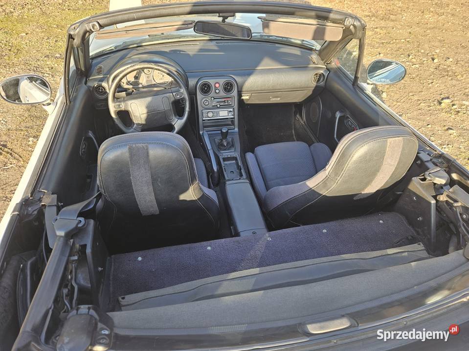 Mazda MX5 NA 18 Całowanie