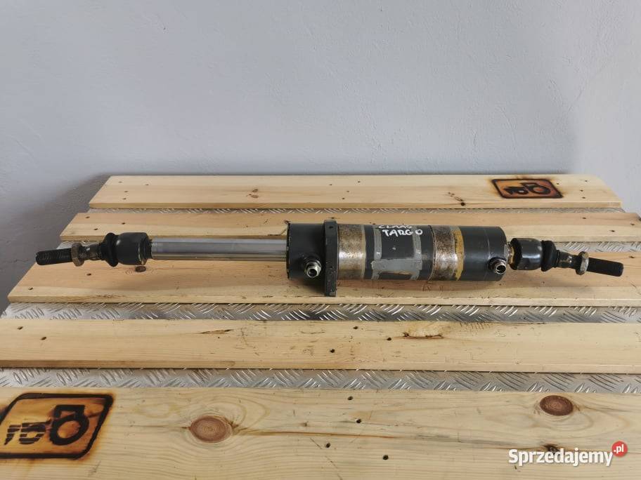 Claas Targo K Cylinder hydrauliczny skrętu