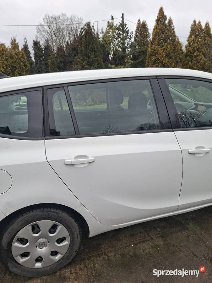 Sprzedam Opel Zafira 14 C 2016 Żyrardów