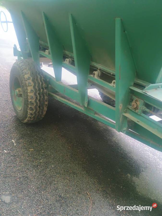 Rozsiewacz RCW3 do wapna lubelskie