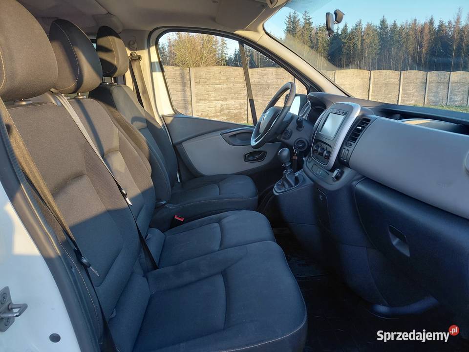 Renault Trafic 9 osobowy diesel Gozdowo sprzedam