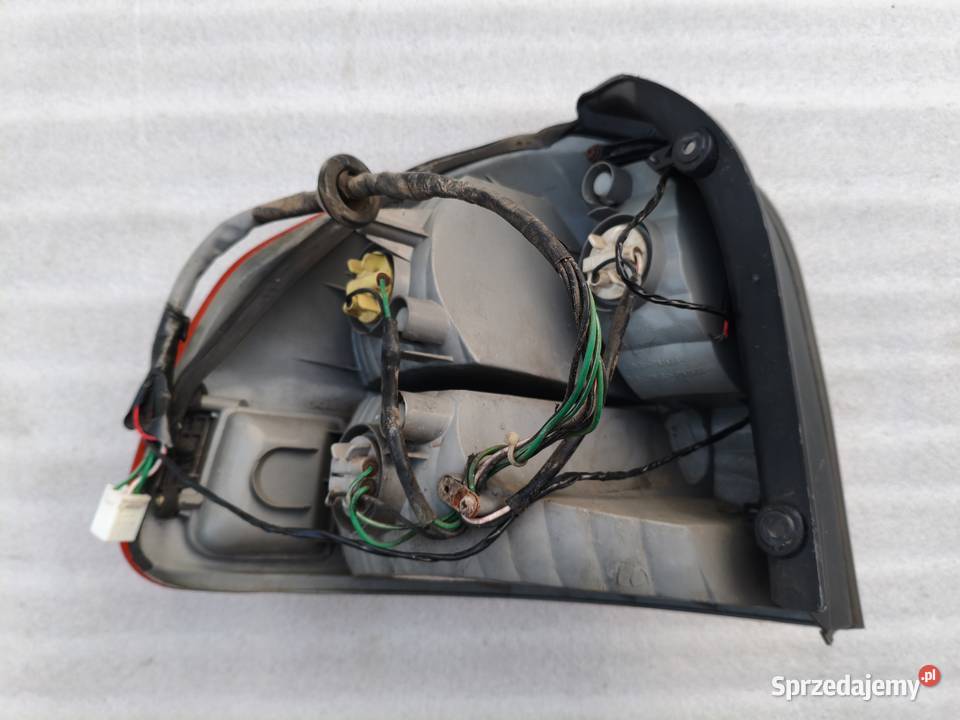Lampa Prawy Tył Tylna Prawa Hyundai Santa Fe I Wyszków