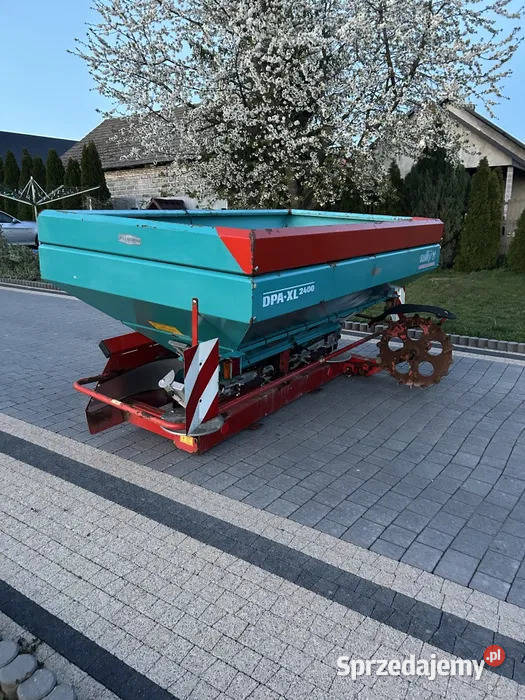 Rozsiewacz do nawozów sulky DPAXL 2400