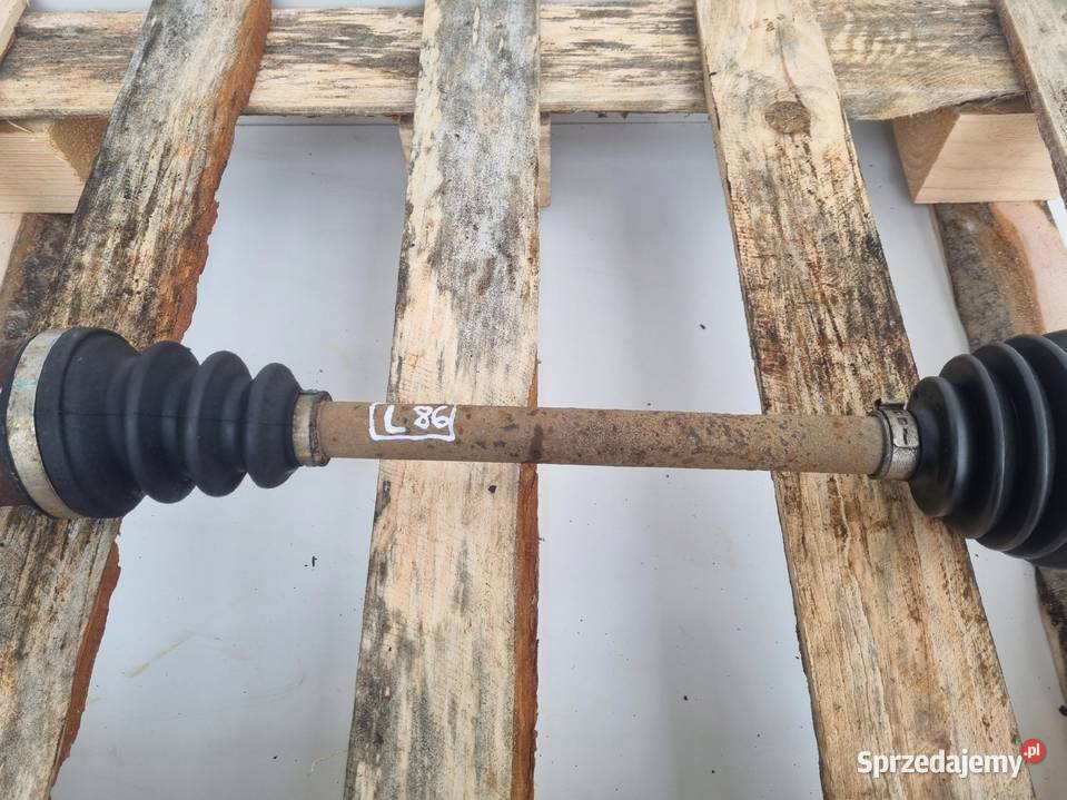 Peugeot 207 14 16V PRZEDNIA LEWA lewy przód Półosie Rudka