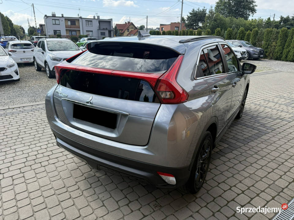 Mitsubishi Eclipse Cross 15 TMIVEC 163 Automat światła do jazdy dziennej Orzech