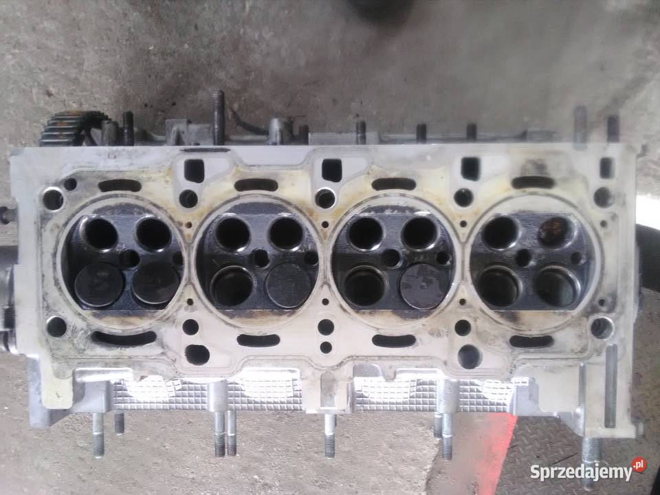 Głowica cylindrów Alfa Romeo 147 16 16v 60661586 osobowe Brodnica sprzedam