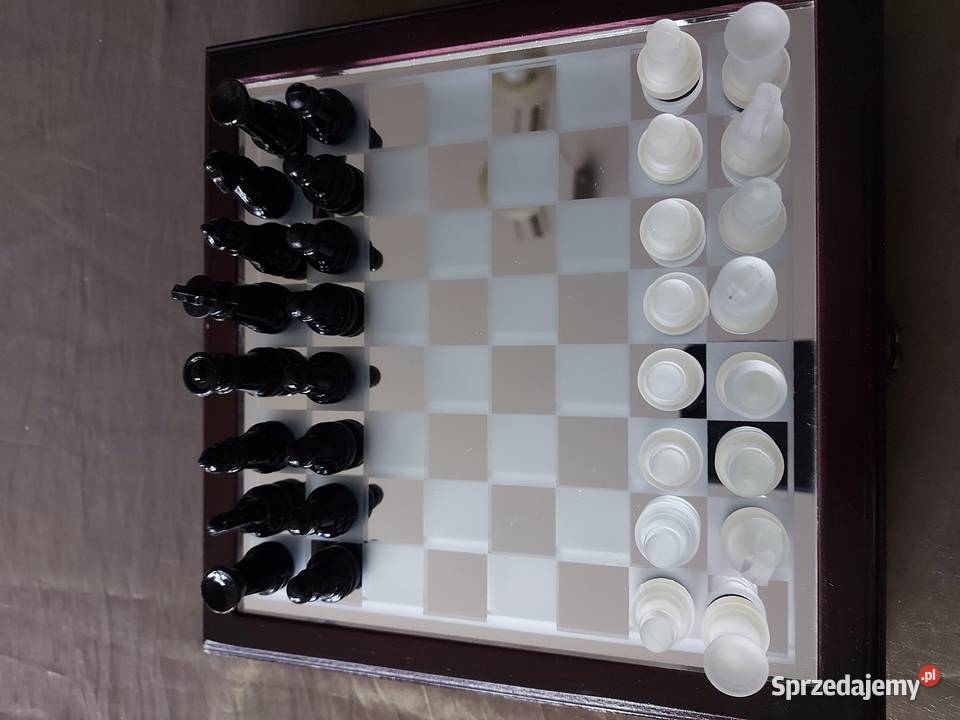 Unikatowe szklane szachy 21x21 sprzedam