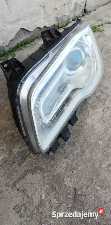 Lampa przednia Chrysler 300C 2015 lewa mazowieckie Poświętne