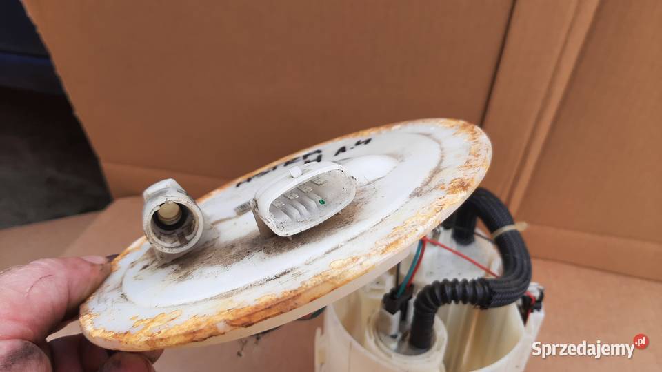 pompa pompka paliwa Opel Astra H III 14 13119487 Dębno