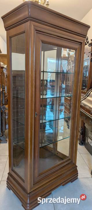 Piękna witrynaserwantka ludwikowska orzechsklep sprzedam