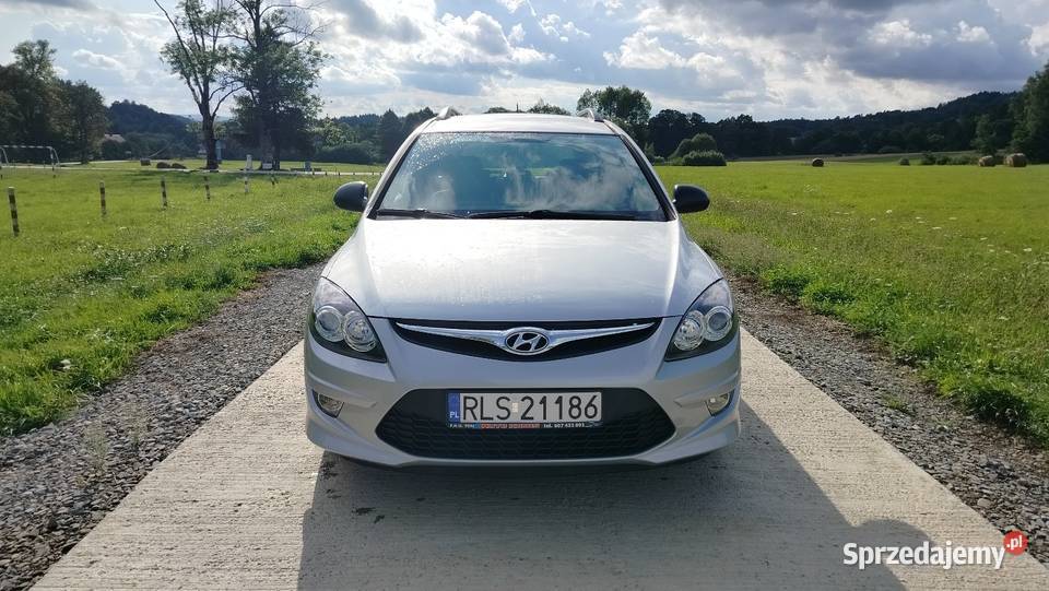 Hyundai i30 CW kombi 14 benzyna 4/5 Lesko