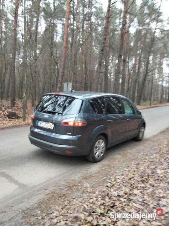 Sprzedam 7 osobowy opłaty ważne