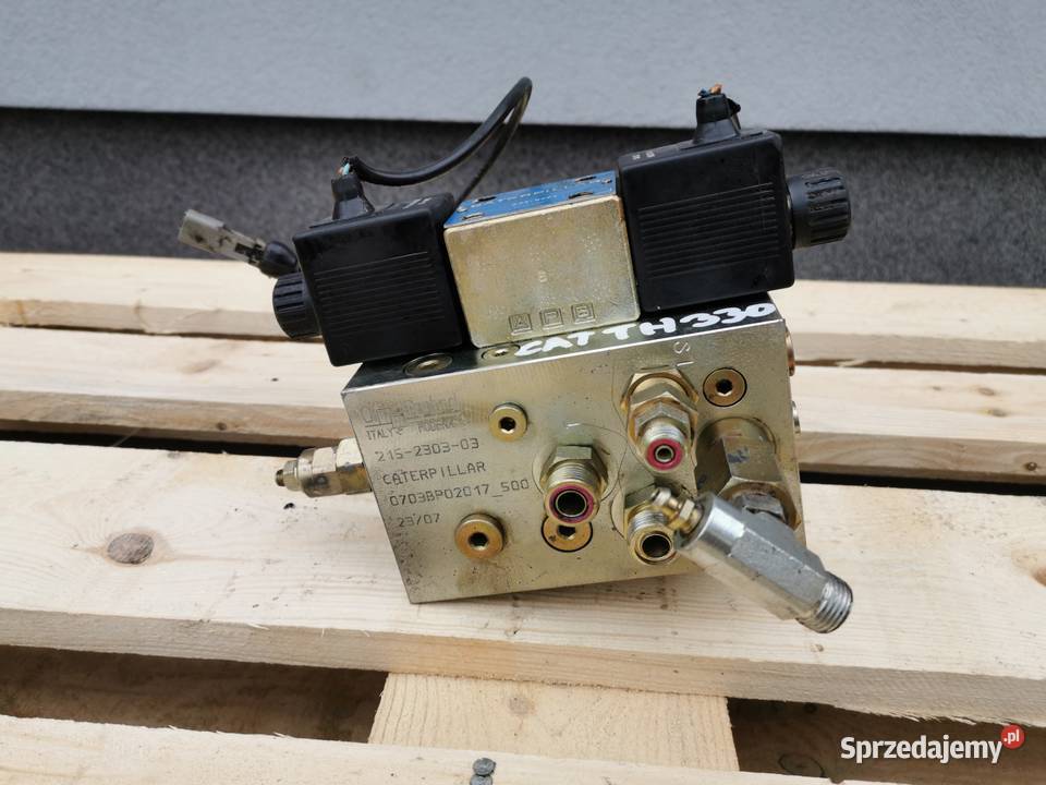 Blok zaworowy tylnego zaczepu Cat TH 330B Wilkowo