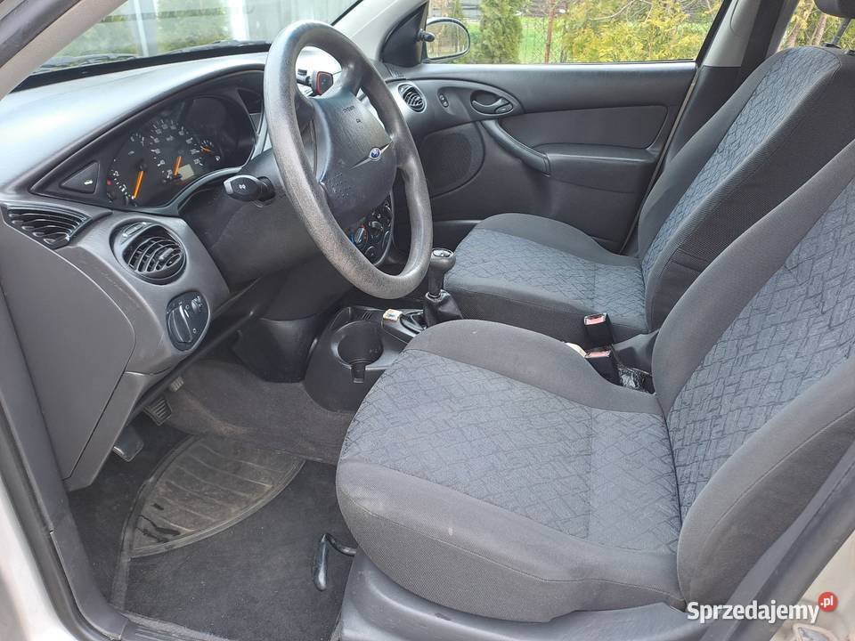 Ford Focus 2001 196525km Człuchów