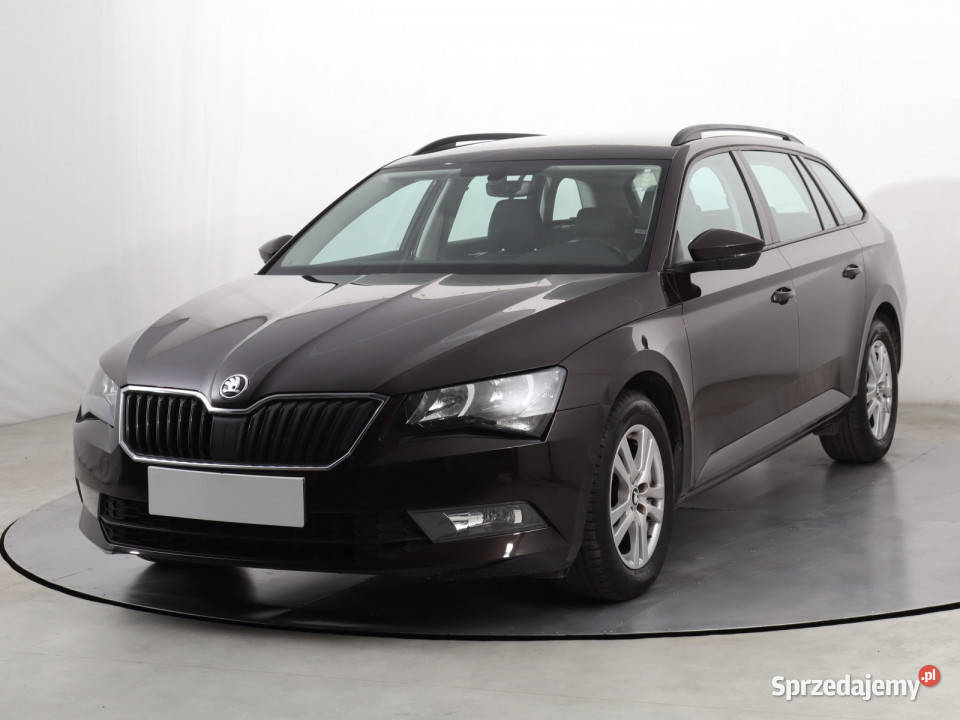 Skoda Superb 18 TSI Rok produkcji 2017 Superb Katowice