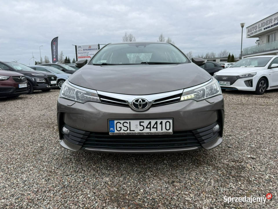 Toyota Corolla Seria E16 2012 212000km Słupsk