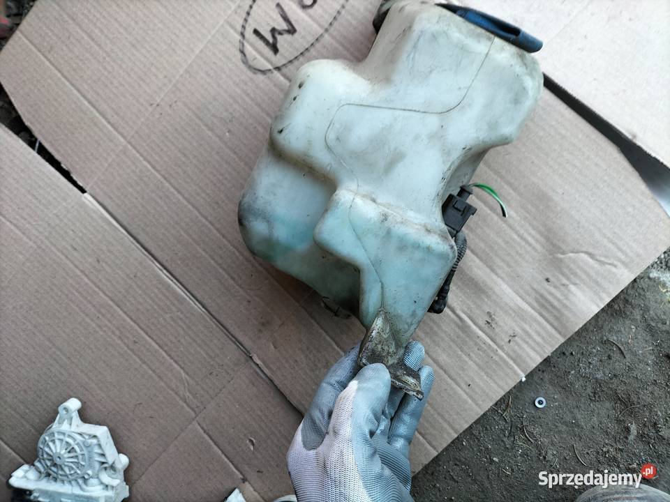AUDI A38L A3 8L ZBIORNICZEK POMPKA PŁYNU Kamień-Kolonia