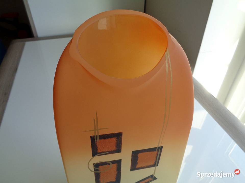 Wazon szklany firmy DECOGLASS