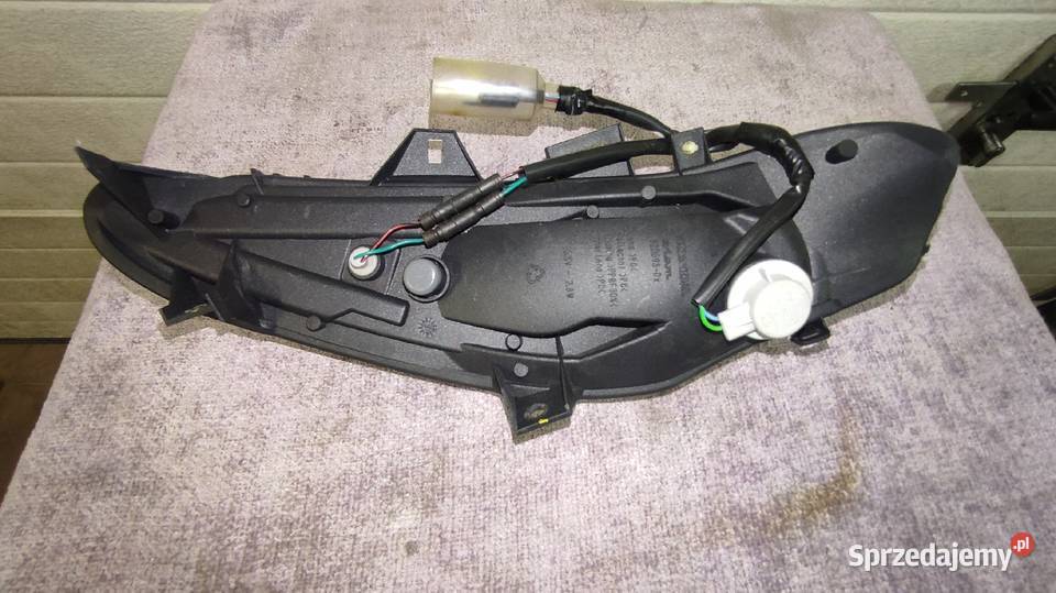 Kierunkowskaz prawy Honda SH 300 201617 Księżyno sprzedam