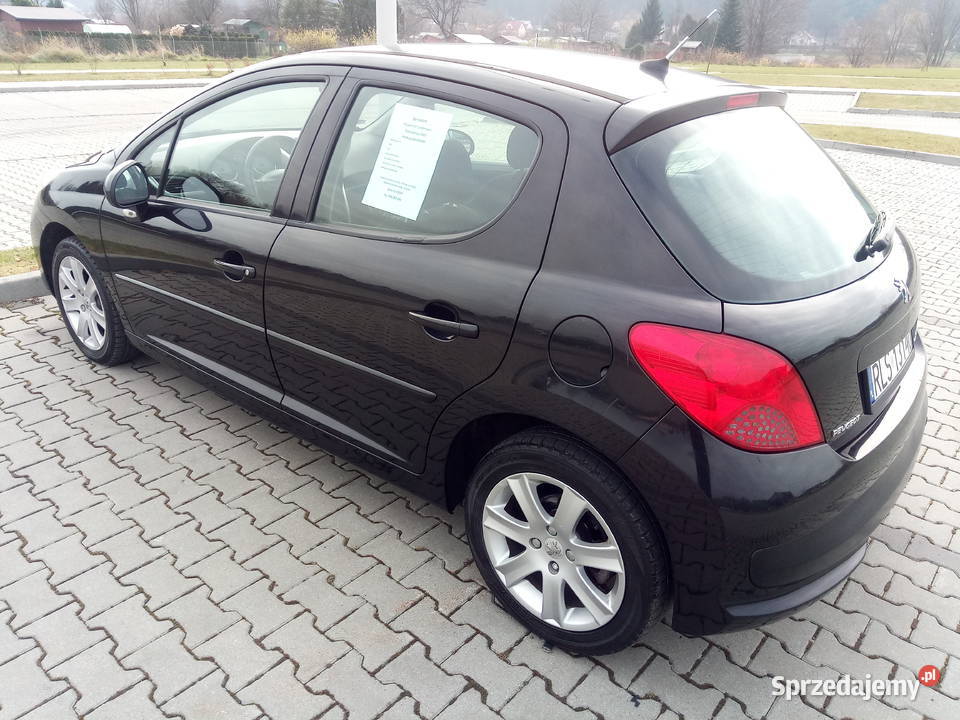 Peugeot 207 16 Benzyna Przebieg 102 000 wielofunkcyjna kierownica podkarpackie