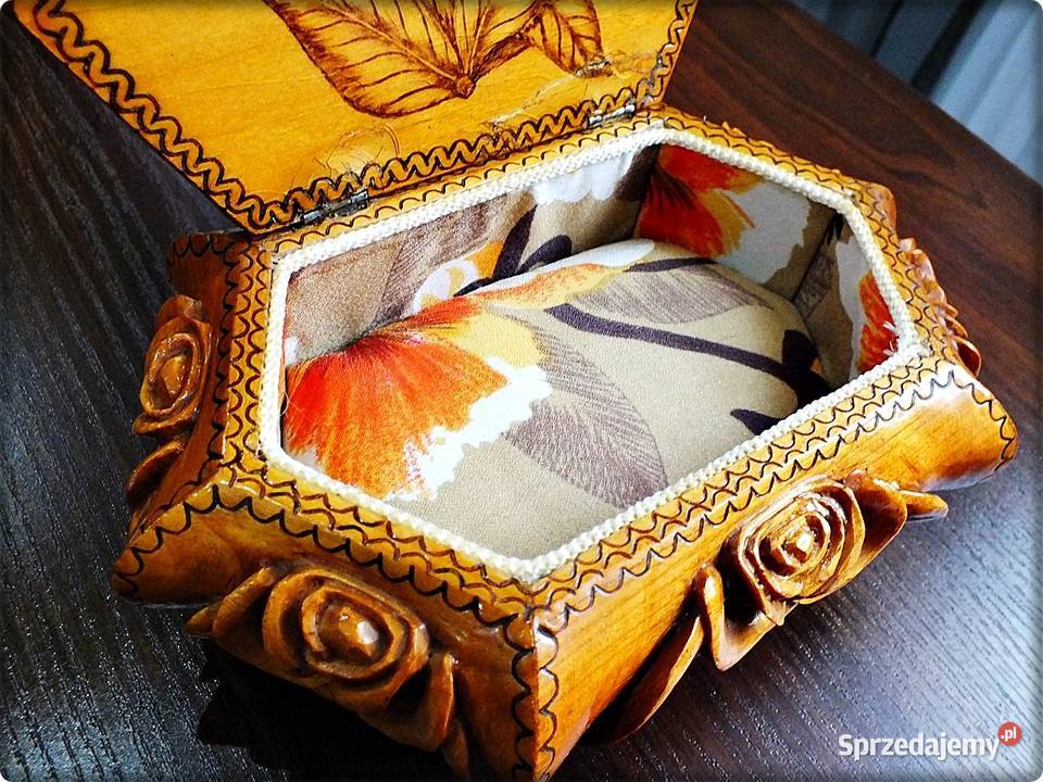 Szkatułka rzeźbiona RÓŻA pudełko Płaskorzeźba Antyki, Sztuka, Kolekcje lubuskie Żary