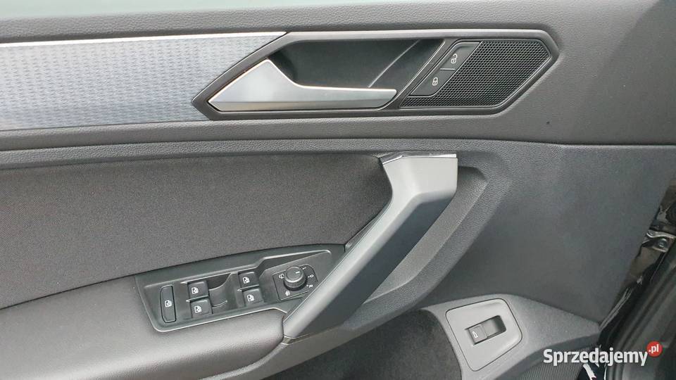 Volkswagen Tiguan 2024 r 15 TSI DSG Salon Polska czujnik parkowania Lusowo sprzedam